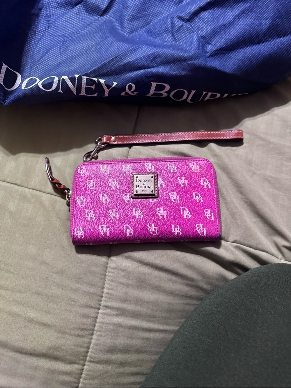 Dooney & Bourke Hot Pink Logo Tote with Brown Trim & Matching Wallet - Picture 5 of 6